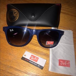 Brand new navy blue ray bans